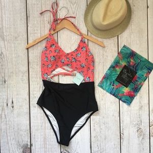 Cupshe NWT one piece high waisted swimsuit